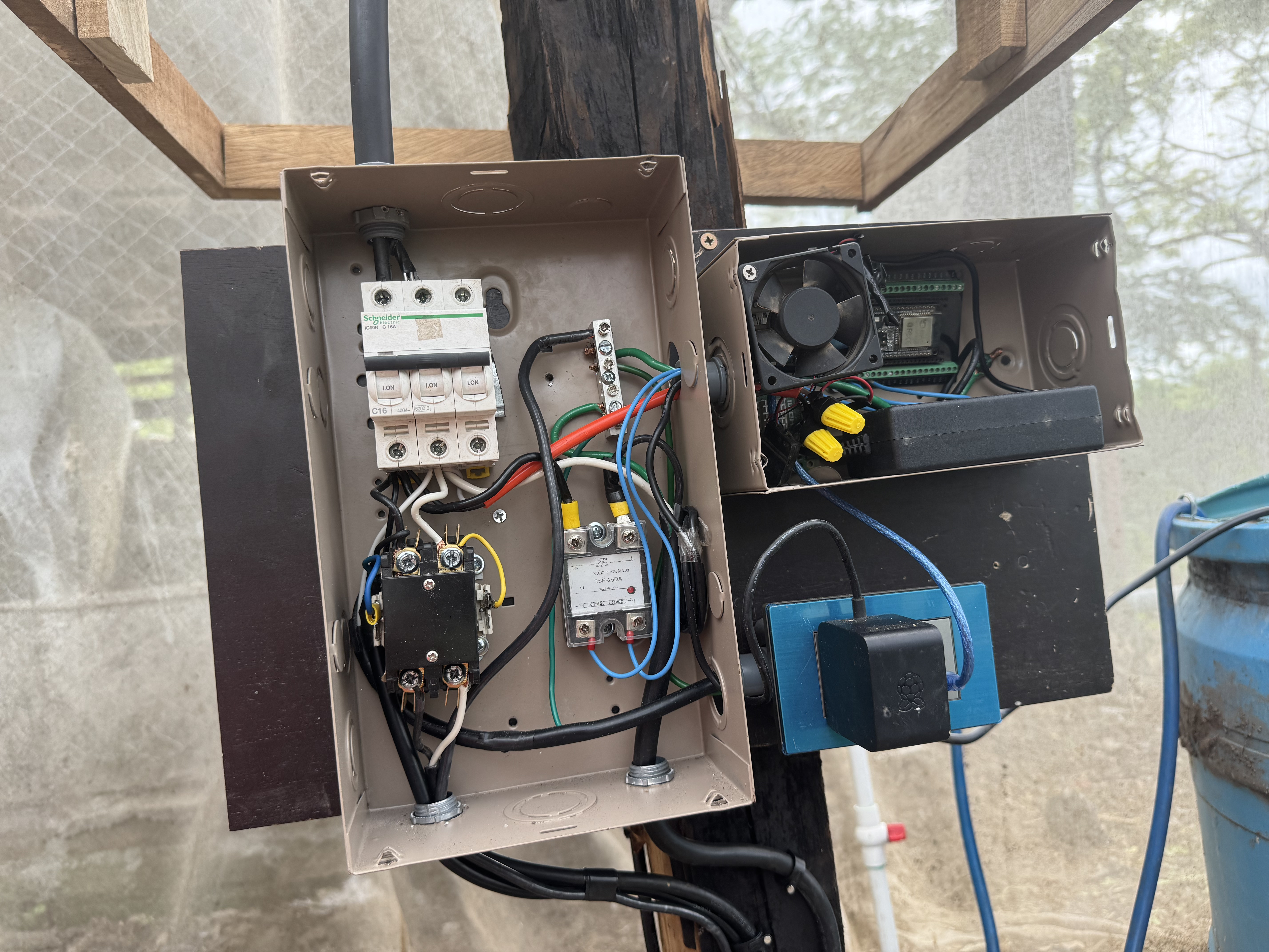 Automatización y control del sistema de Forraje Verde Hidropónico